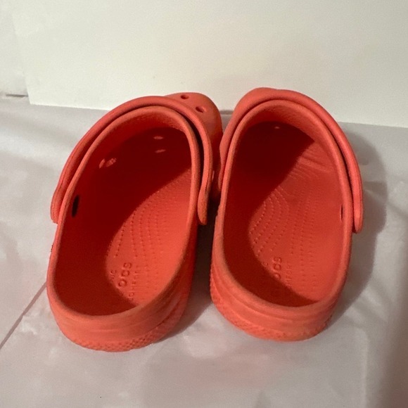 Crocs - Picture 2 of 4